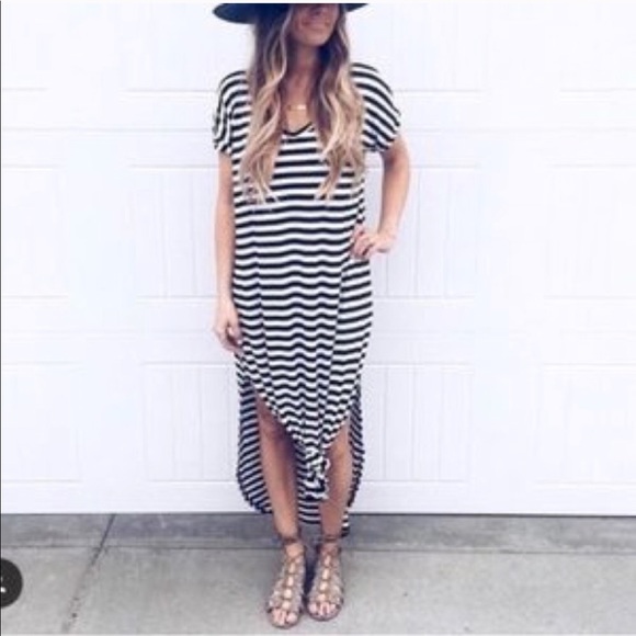 Dresses & Skirts - NWT✨ Boho Style Black & White Striped Maxi Dress